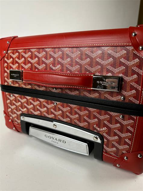 goyard bourget pm.